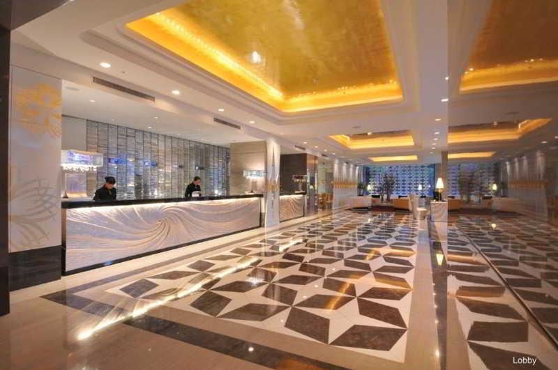 Monarch Skyline Hotel Luzhu Luaran gambar