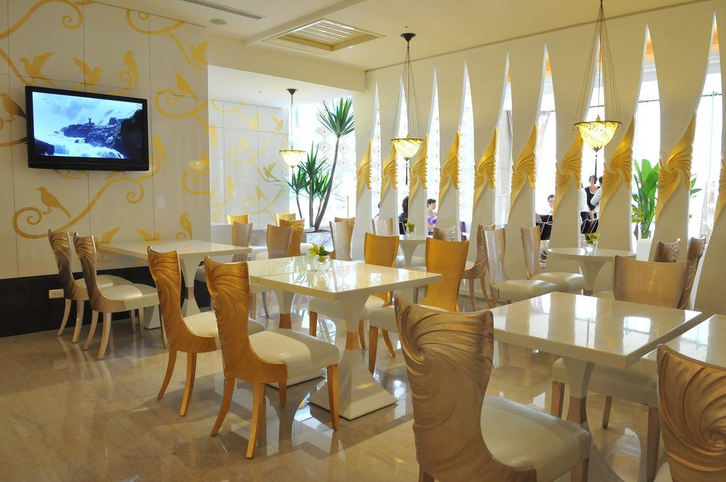 Monarch Skyline Hotel Luzhu Luaran gambar